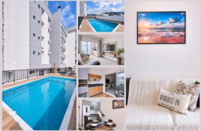 2 QUARTOS com Churrasqueira na Varanda, Piscina, Garagem interna, WiFi 500mbps, Ar Condicionado e Telas de Proteção